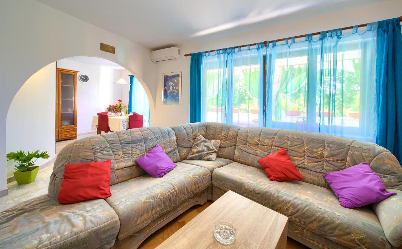 מאלינסקה Apartman Mihael מראה חיצוני תמונה