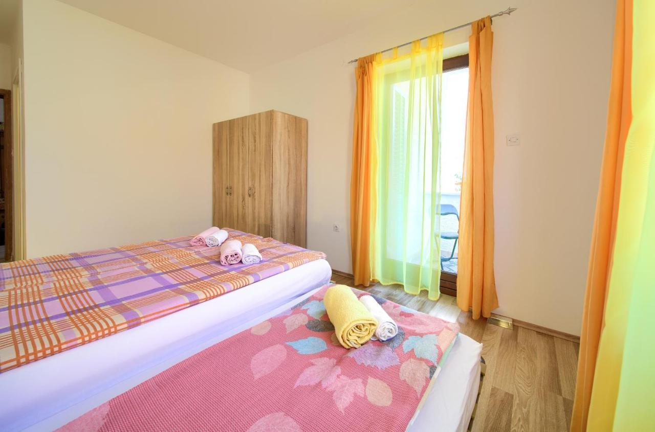 מאלינסקה Apartman Mihael מראה חיצוני תמונה